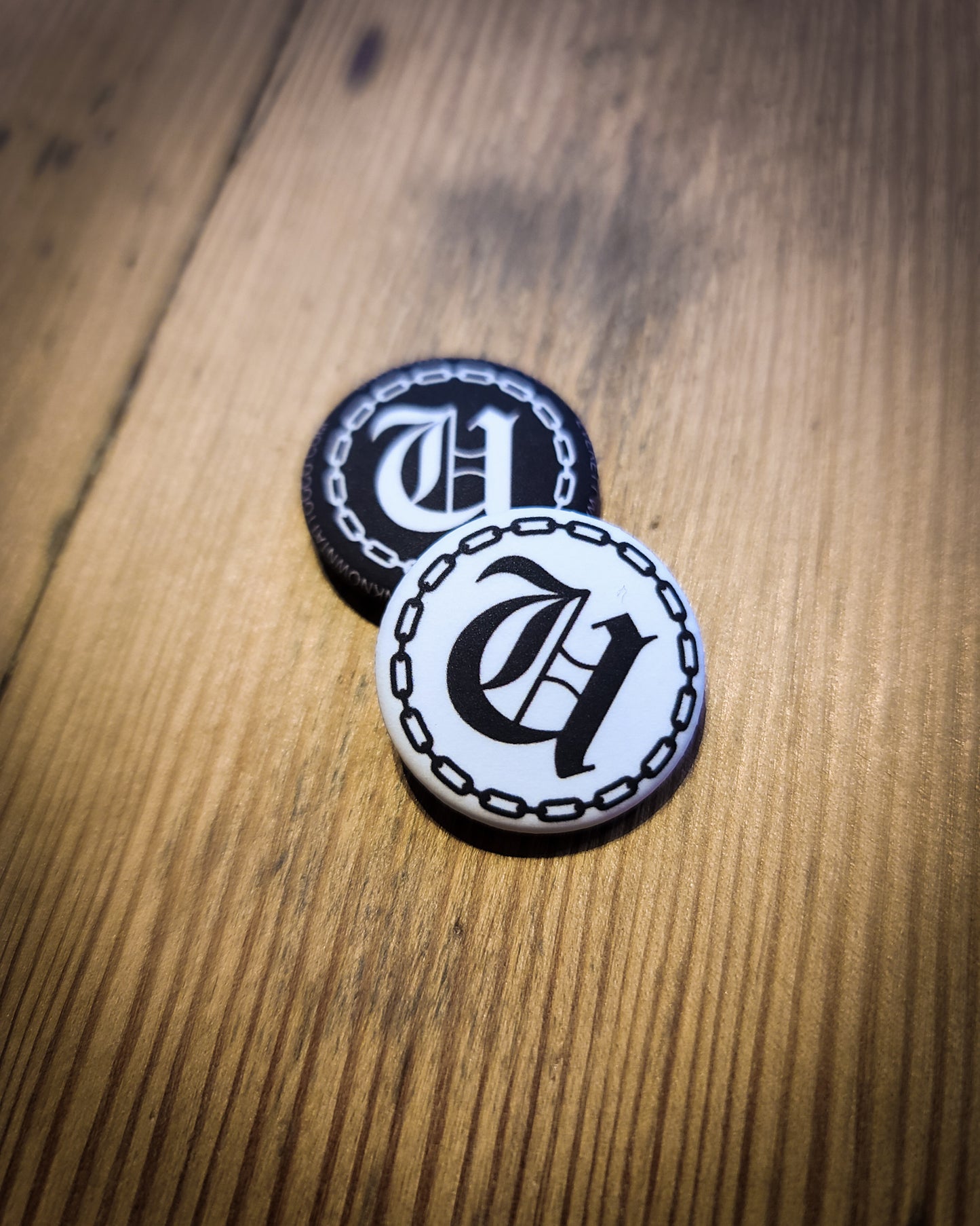 Unknown Logo Button Set